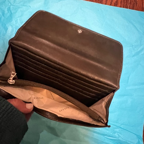 Large Rudsak wallet butter soft leather - Picture 4 of 11